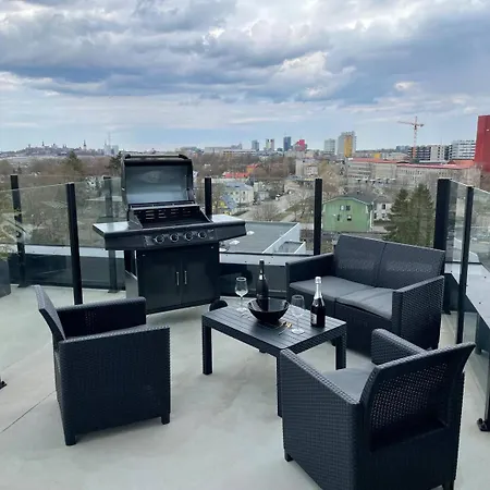 아파트 High-rise Amazing Luxury With Terrace&city View, Free Parking 탈린